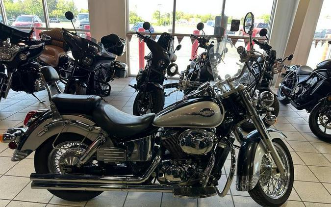 2003 Honda VT750CDC