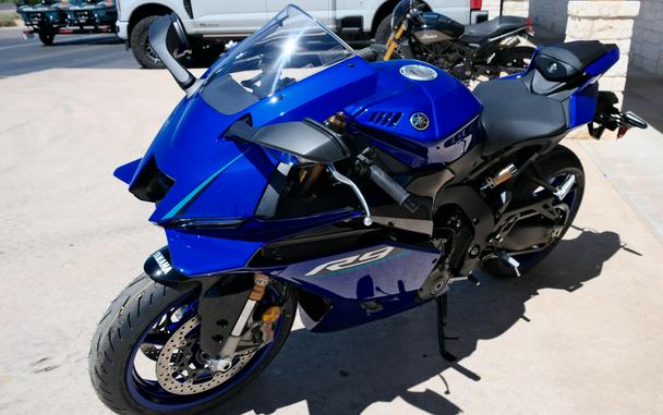 2026 YAMAHA YZFR9