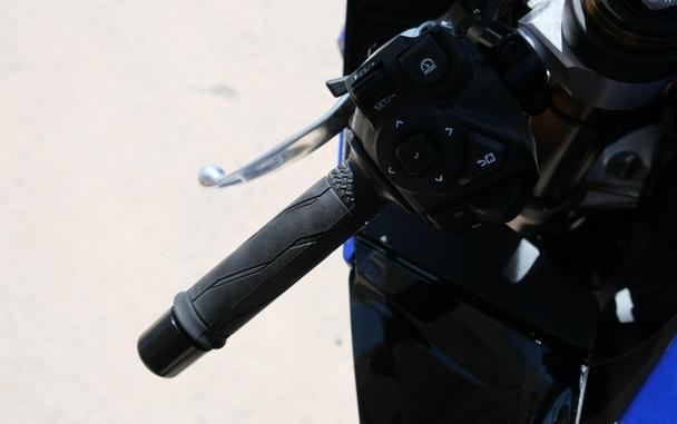 2026 YAMAHA YZFR9