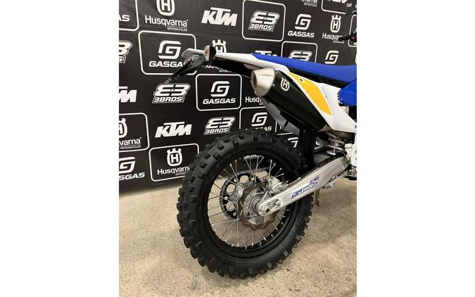 2025 FE 501S HERITAGE - Husqvarna Motorcycles