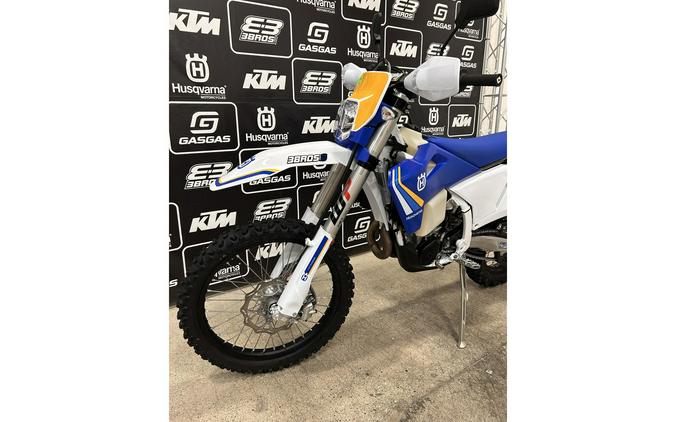 2025 FE 501S HERITAGE - Husqvarna Motorcycles