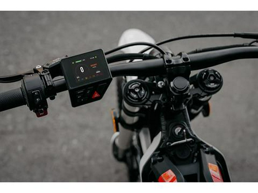 2026 Zero Motorcycles XE