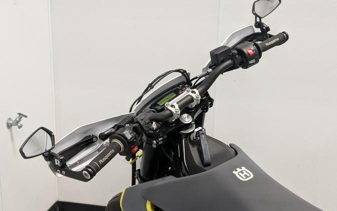 2020 Husqvarna 701 SUPERMOTO