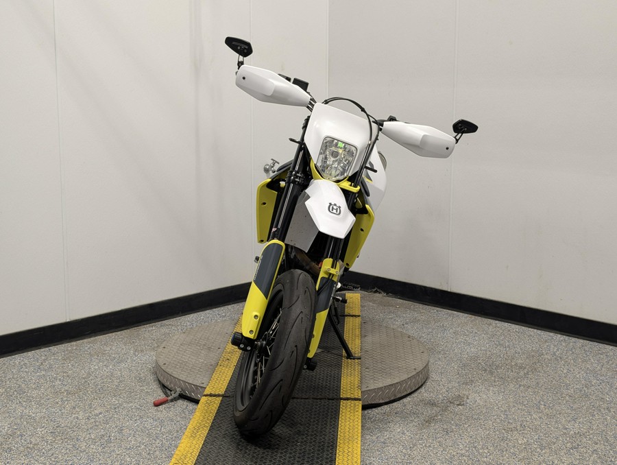 2020 Husqvarna 701 SUPERMOTO