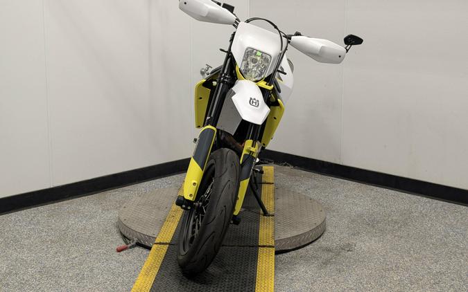 2020 Husqvarna 701 SUPERMOTO