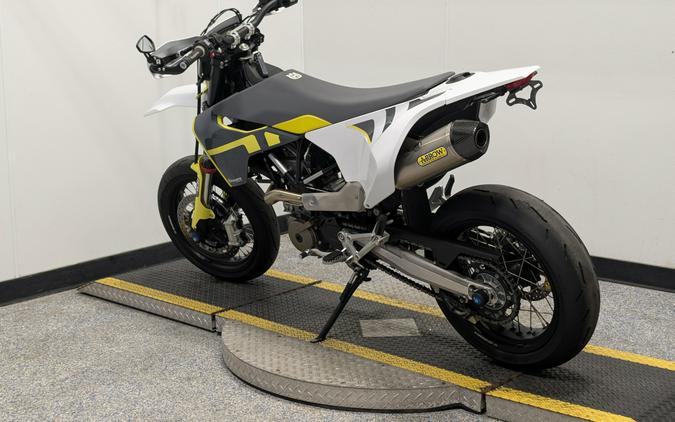 2020 Husqvarna 701 SUPERMOTO