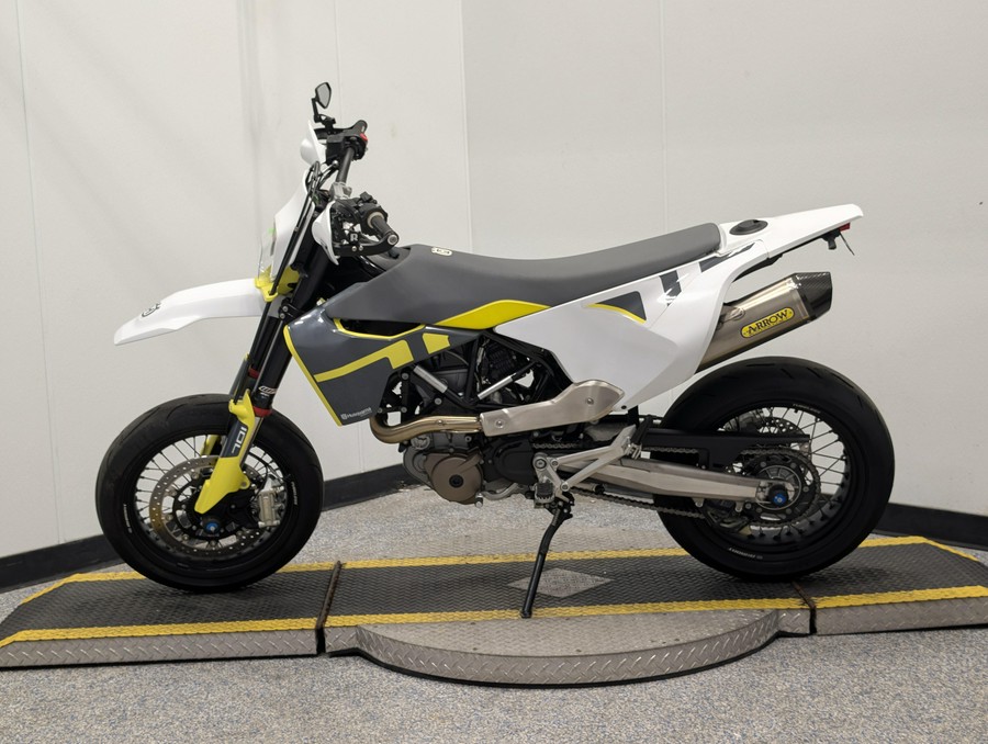 2020 Husqvarna 701 SUPERMOTO