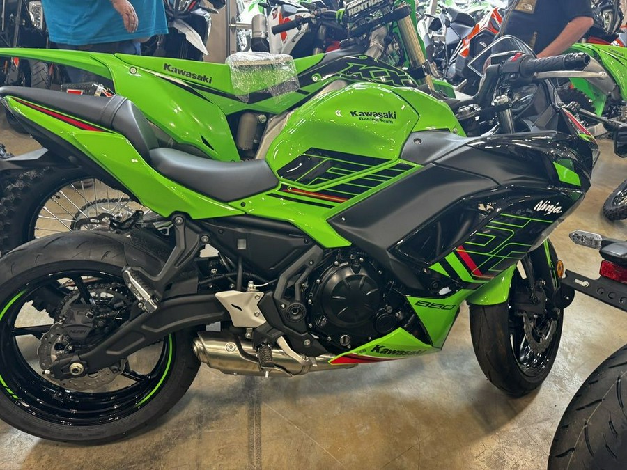 2024 Kawasaki Ninja® 650 KRT Edition ABS