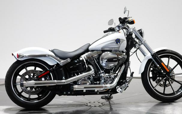 2016 Harley-Davidson Breakout