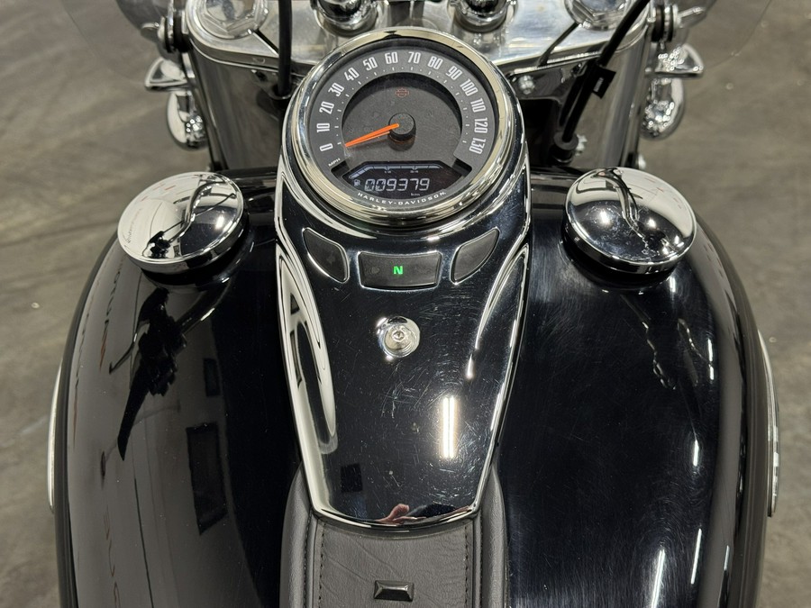 2021 HARLEY DAVIDSON HERITAGE CLASSIC