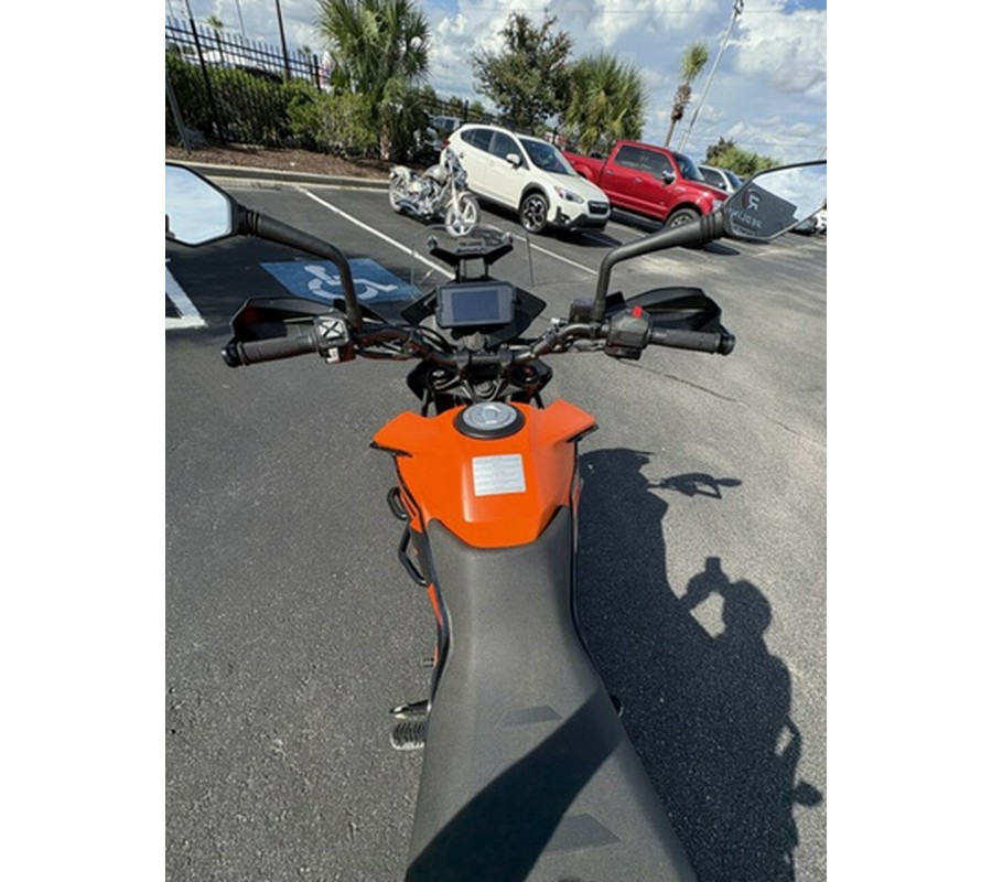 2023 KTM Adventure 390