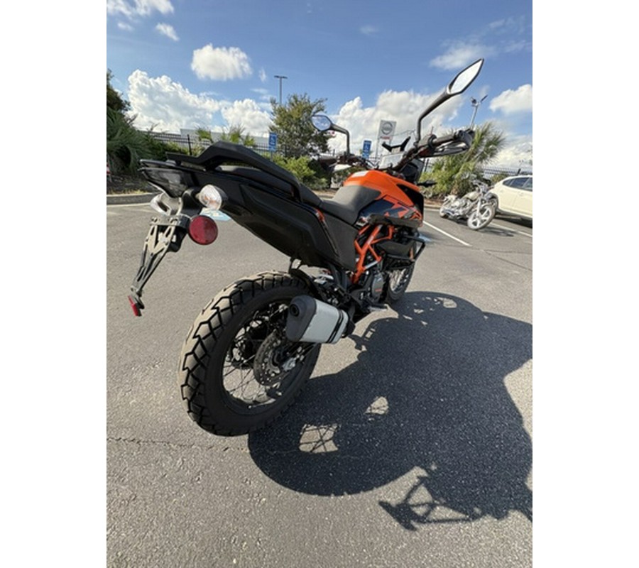 2023 KTM Adventure 390