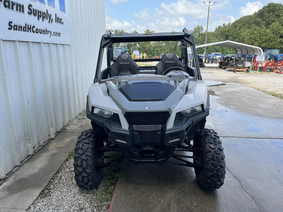 2026 Polaris® General 1000 Sport