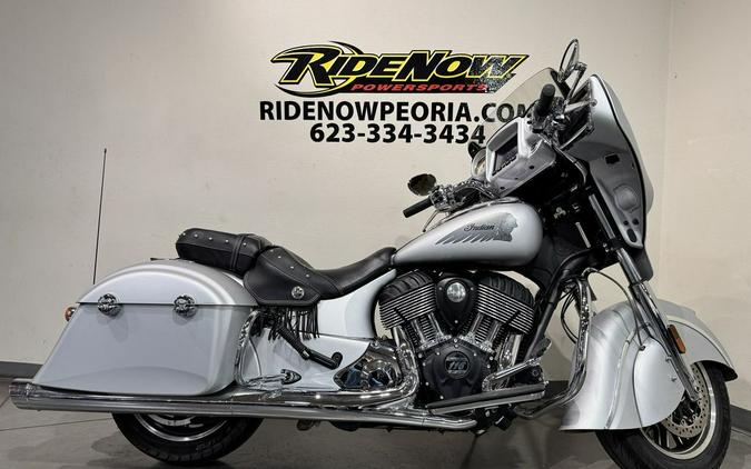 2018 Indian Motorcycle® Chieftain® Classic ABS Star Silver Smoke