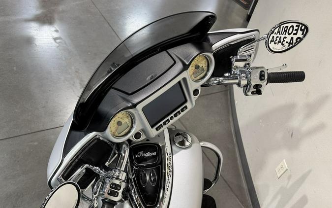 2018 Indian Motorcycle® Chieftain® Classic ABS Star Silver Smoke