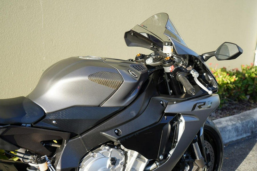 2016 Yamaha YZF-R1S