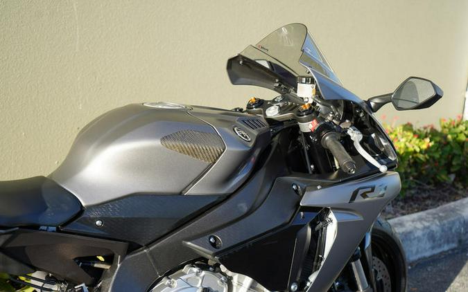 2016 Yamaha YZF-R1S