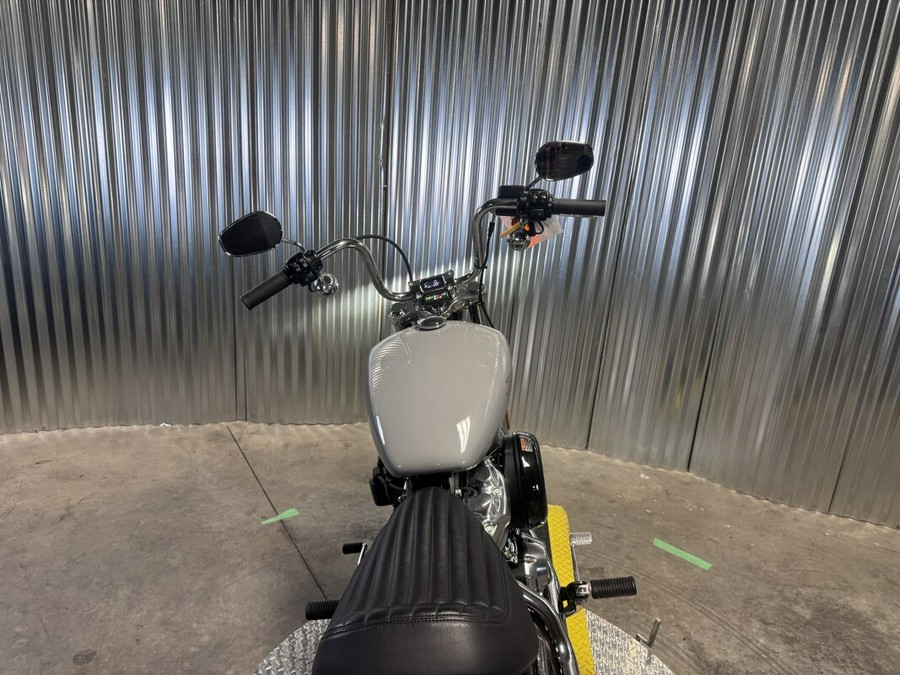 2024 Harley-Davidson Softail Standard Billiard Gray