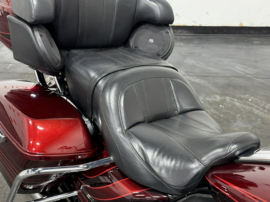 2015 HARLEY DAVIDSON ROAD GLIDE CVO
