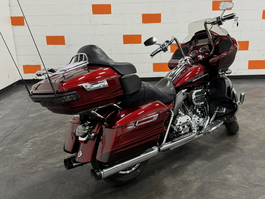 2015 HARLEY DAVIDSON ROAD GLIDE CVO