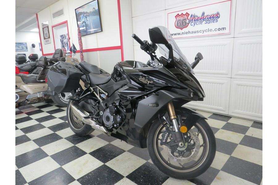 2024 Suzuki GSX1000GTPM4