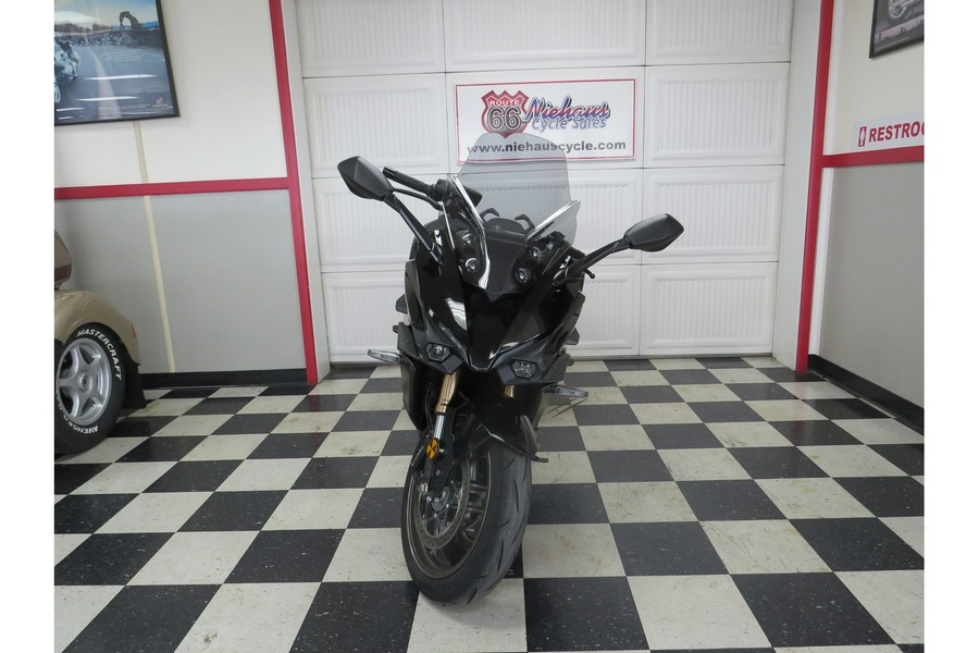 2024 Suzuki GSX1000GTPM4