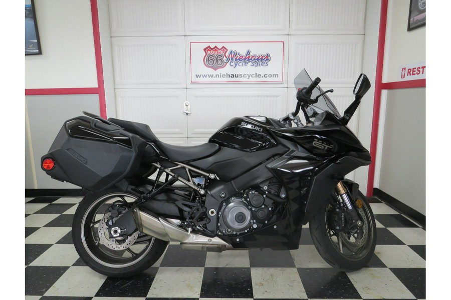 2024 Suzuki GSX1000GTPM4