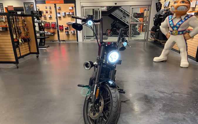 2017 Harley-Davidson XL1200CX - Roadster