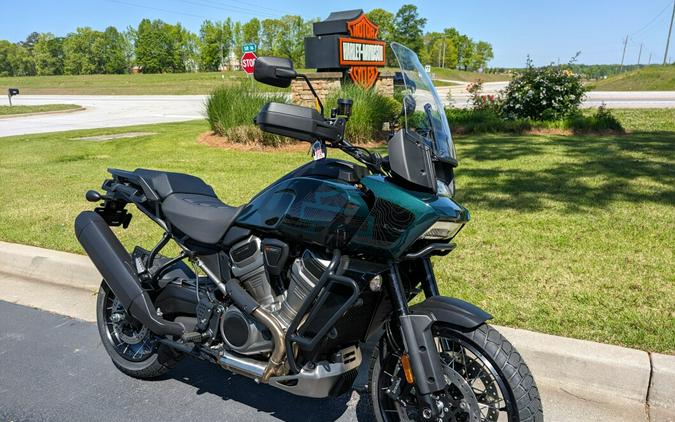 2024 Harley-Davidson Pan America™ 1250 Special Alpine Green