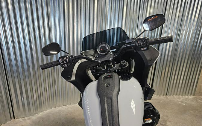 2025 Harley-Davidson Low Rider ST Billiard Gray