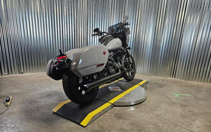 2025 Harley-Davidson Low Rider ST Billiard Gray