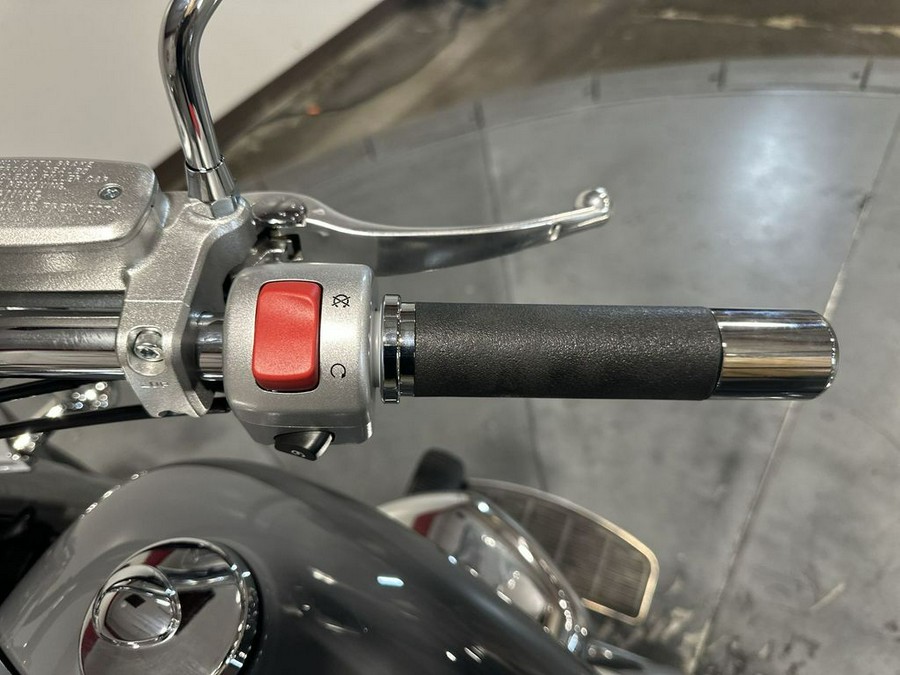 2025 Suzuki Boulevard C50