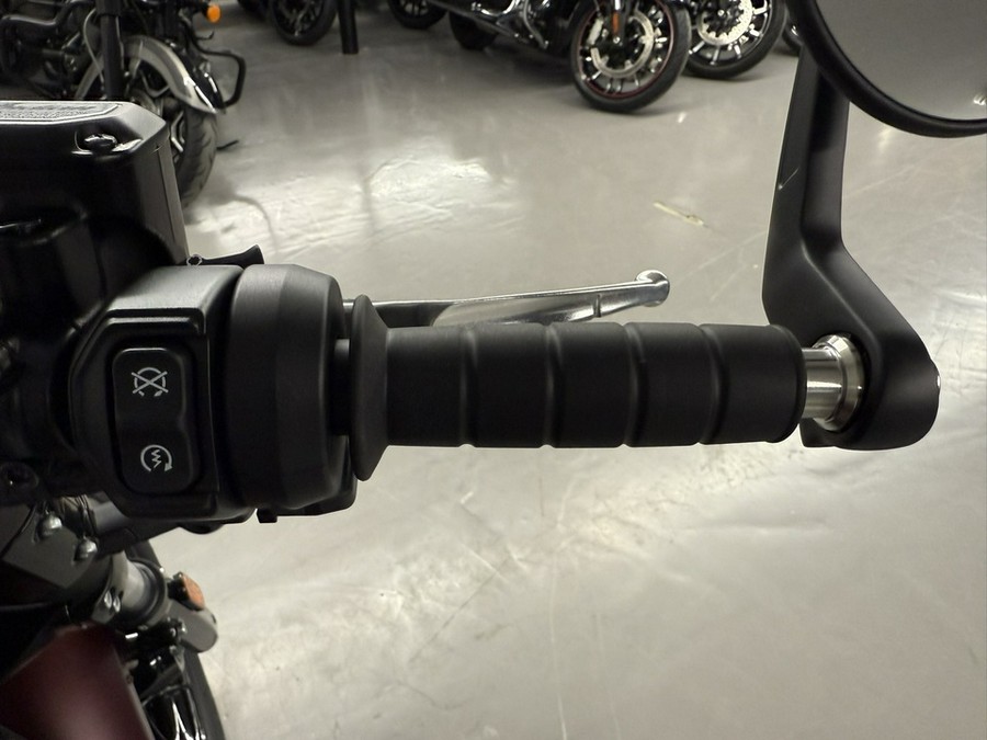 2026 Indian Scout Bobber Limited w/ Tech