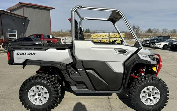 2024 Can-Am® Defender X mr with Half-Doors HD10