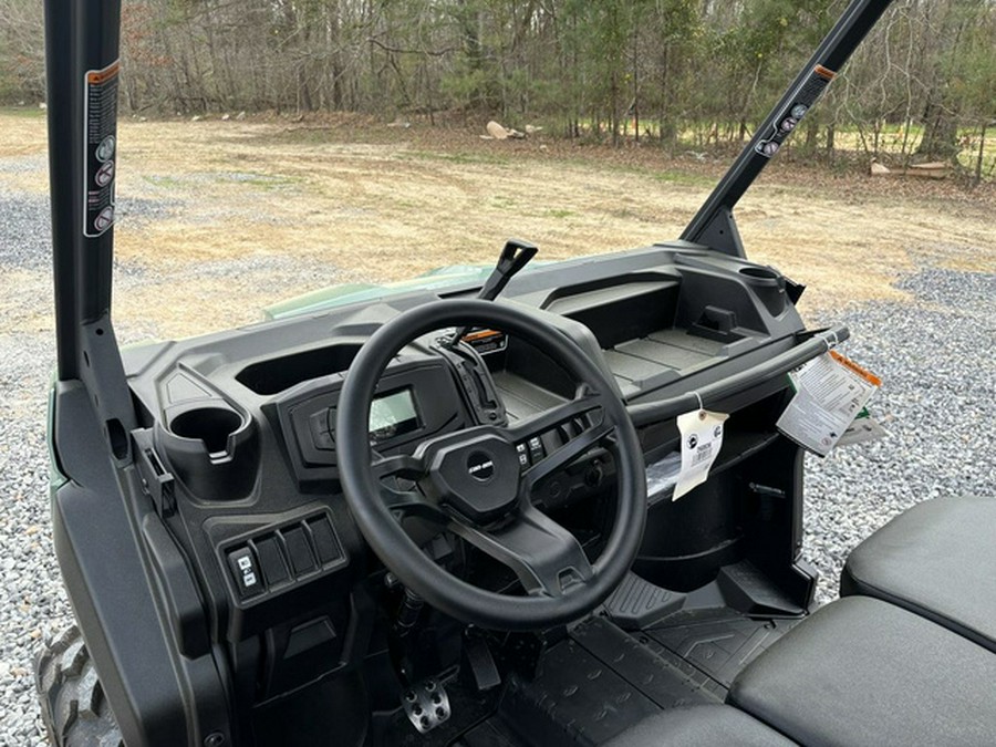 2025 Can-Am Defender DPS HD10 Compass Green
