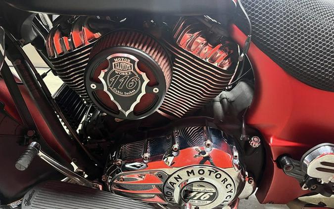 2017 Indian Roadmaster Icon Mesa Red Smoke & Thunder Black