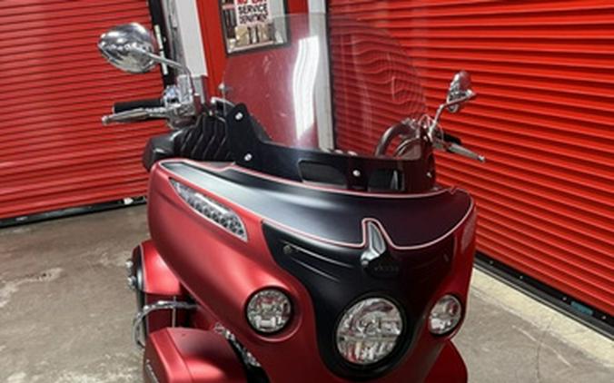 2017 Indian Roadmaster Icon Mesa Red Smoke & Thunder Black