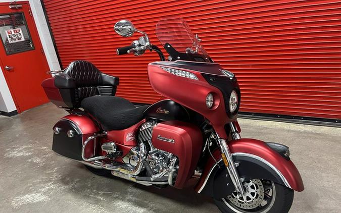 2017 Indian Roadmaster Icon Mesa Red Smoke & Thunder Black