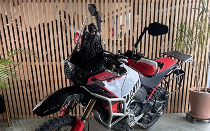 2025 Ducati DesertX RALLY