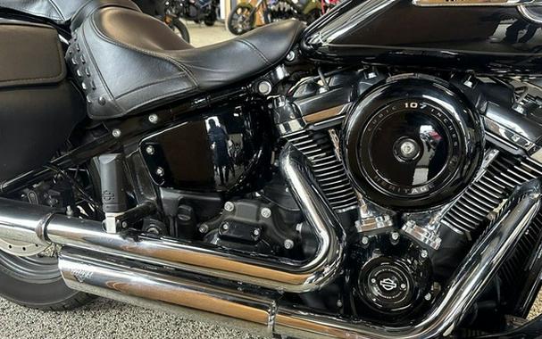 2019 Harley-Davidson Softail FLHC - Heritage Classic