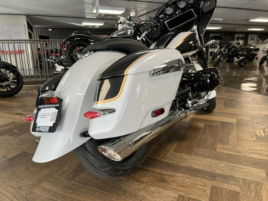 2023 BMW R 18 B 719 Mineral White Metallic