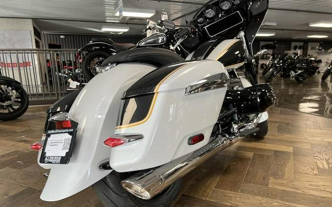 2023 BMW R 18 B 719 Mineral White Metallic