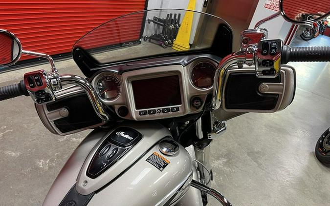 2023 Indian Chieftain Limited Silver Quartz Metallic