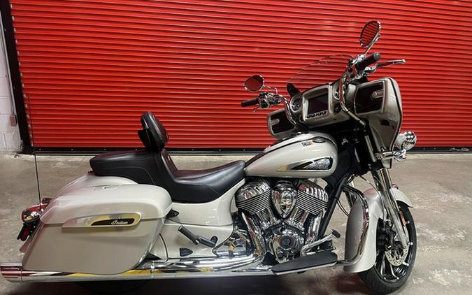 2023 Indian Chieftain Limited Silver Quartz Metallic