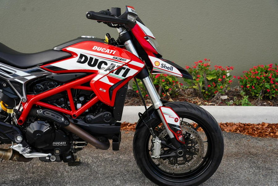 2016 Ducati Hypermotard 939 Red