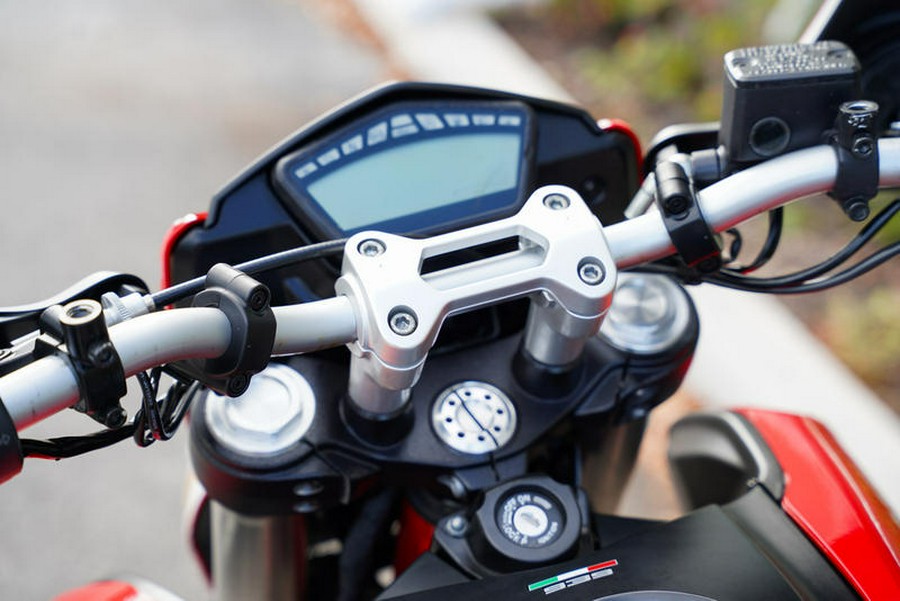 2016 Ducati Hypermotard 939 Red