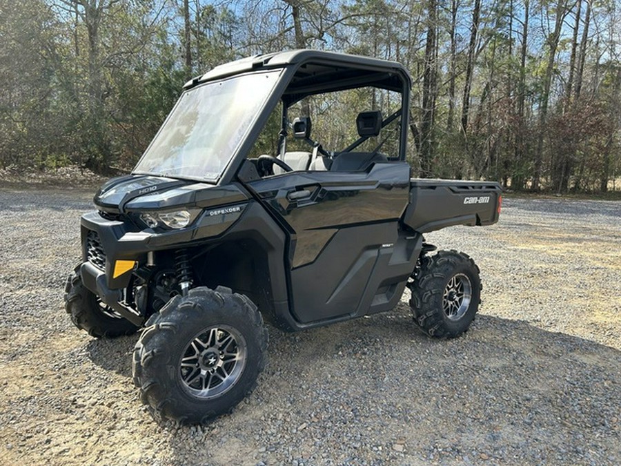 2025 Can-Am Defender DPS HD10