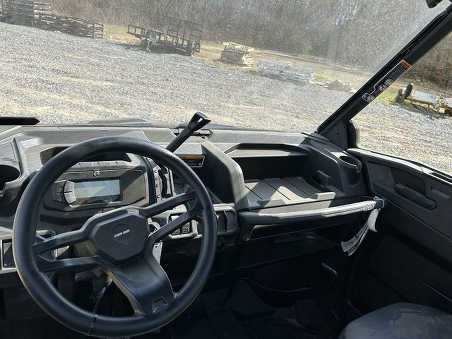 2025 Can-Am Defender DPS HD10