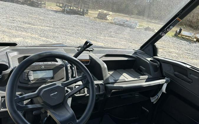 2025 Can-Am Defender DPS HD10