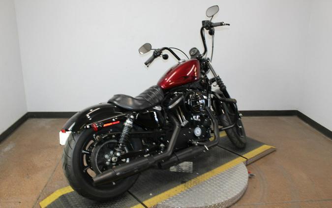 2017 Harley-Davidson® Iron 883™ HC HTRD RED FLK